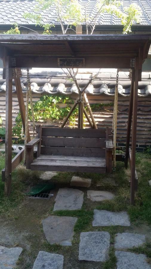 Yeonwoodang Guesthouse Jeonju Zewnętrze zdjęcie