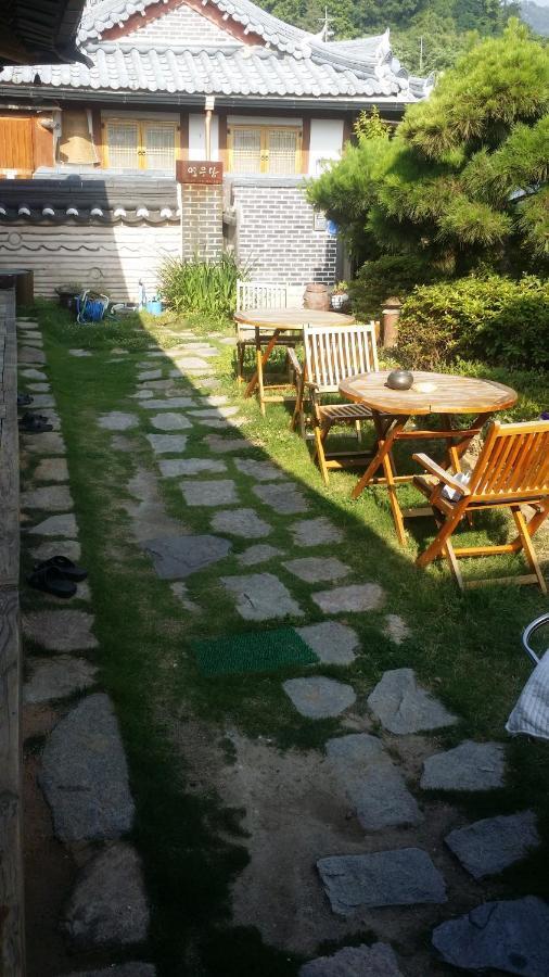 Yeonwoodang Guesthouse Jeonju Zewnętrze zdjęcie